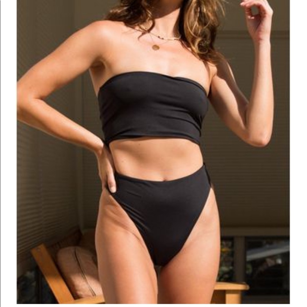 Stone Fox Swim: Soma top + Sumatra bottom in Moon Shadow